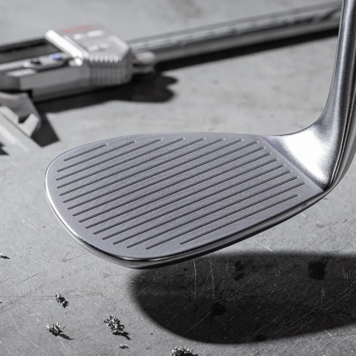 COBRA Snakebite V Silver Steel Golf Wedge